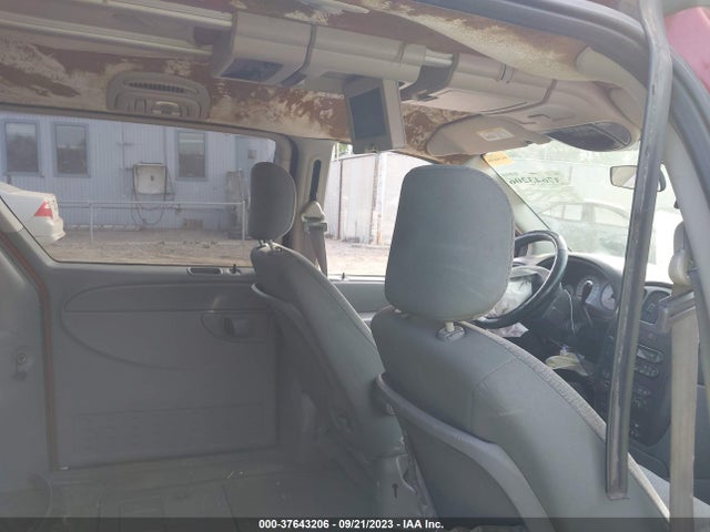 2005 DODGE GRAND CARAVAN SXT VIN: 2D4GP44L15R537398