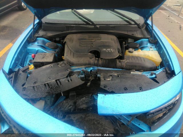 2C3CDXHG3JH319325 Dodge Charger Sxt Plus Rwd