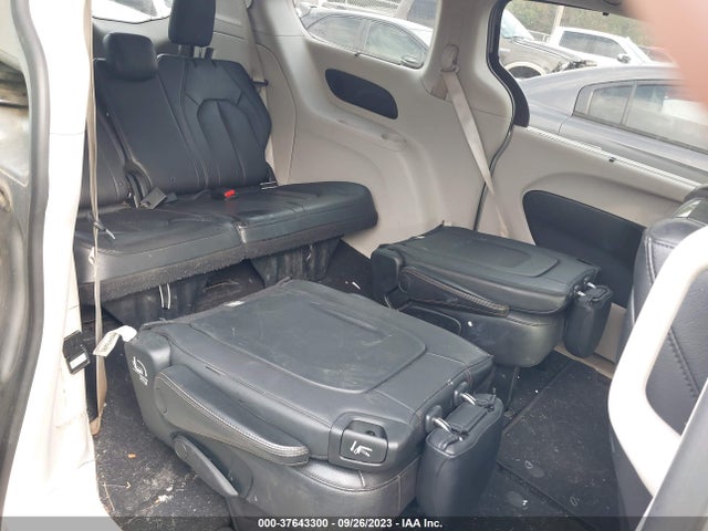 2C4RC1EG6JR122864 Chrysler Pacifica Touring L Plus
