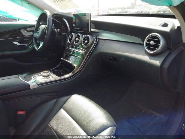 55SWF4KB9HU211563 Mercedes-Benz C 300 Sport 4matic/luxury 4matic/4matic