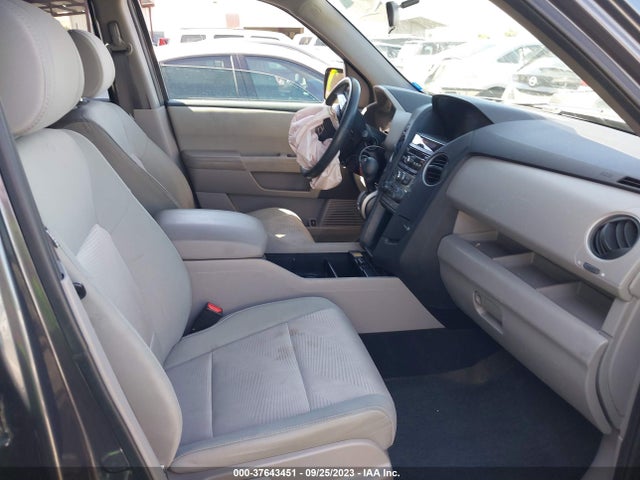 Honda PILOT LX 2015 5FNYF4H26FB055478 Image 5