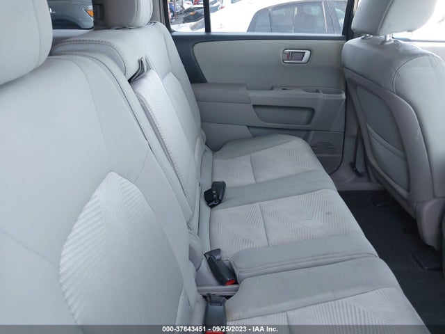 Honda PILOT LX 2015 5FNYF4H26FB055478 Image 8