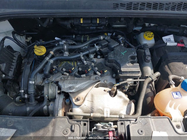 2015 FIAT 500L ZFBCFABH4FZ034292 Photo 9