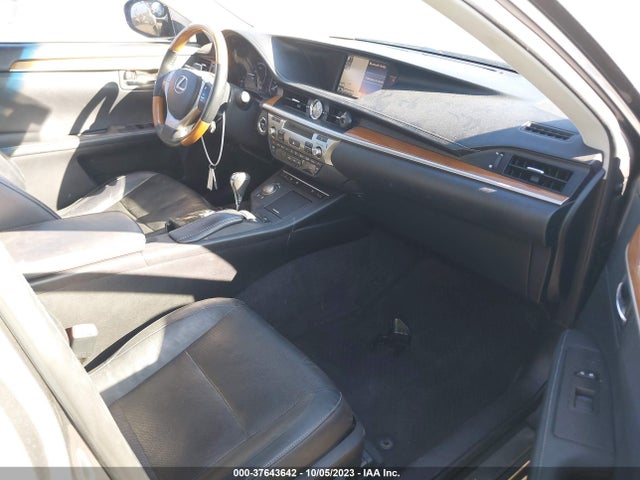 JTHBW1GG7E2074199 Lexus Es 300h Hybrid