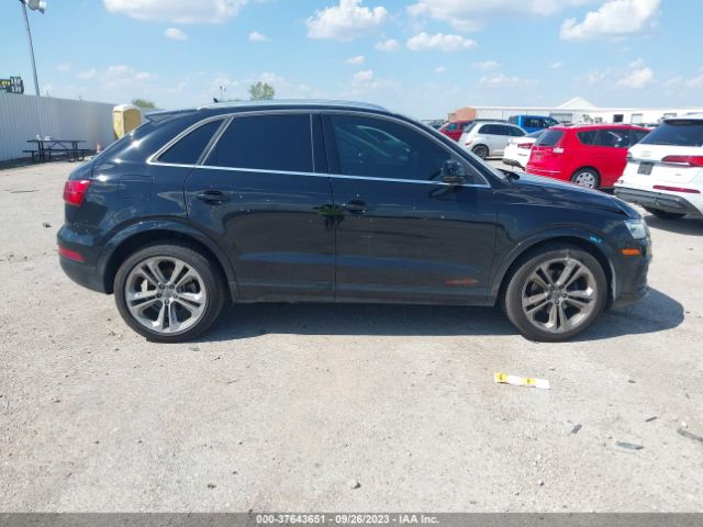 WA1EFCFS2GR009104 Audi Q3 2.0t Premium Plus