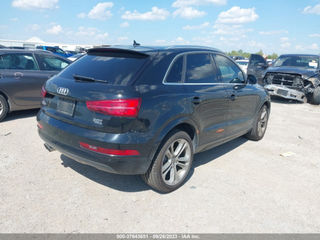 WA1EFCFS2GR009104 Audi Q3 2.0t Premium Plus