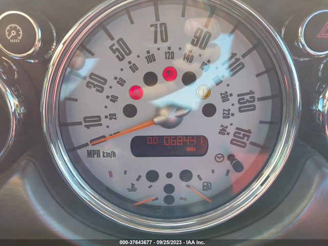 2006 MINI COOPER S WMWRE33526TL21110 Photo 6