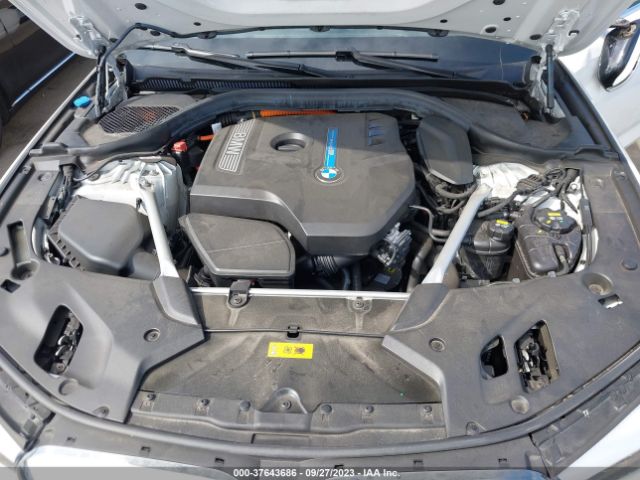 WBAJA9C56JB251847 BMW 5 Series 530e Iperformance