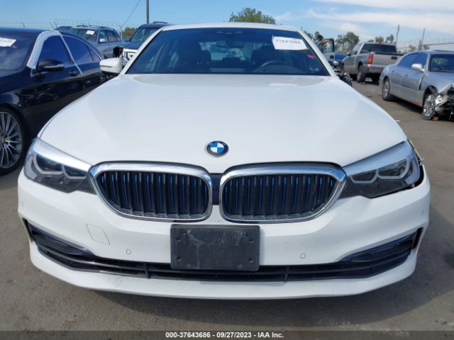 WBAJA9C56JB251847 BMW 5 Series 530e Iperformance