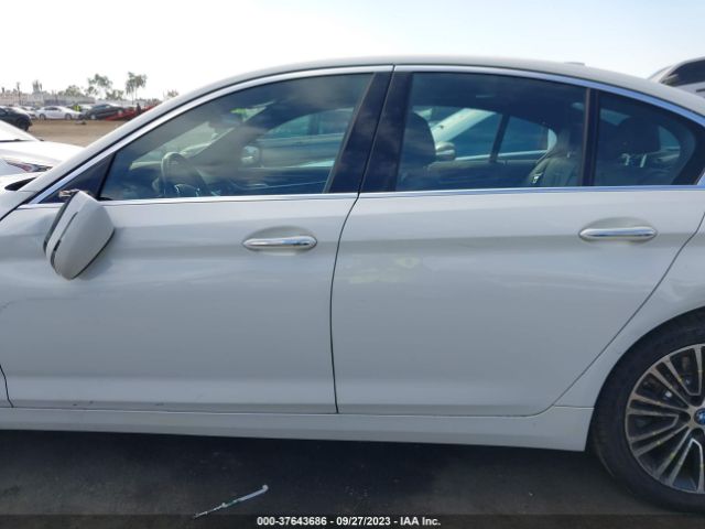 WBAJA9C56JB251847 BMW 5 Series 530e Iperformance