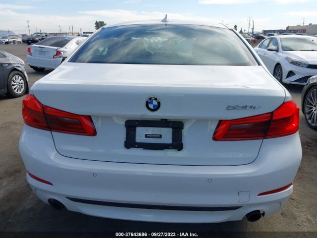 WBAJA9C56JB251847 BMW 5 Series 530e Iperformance