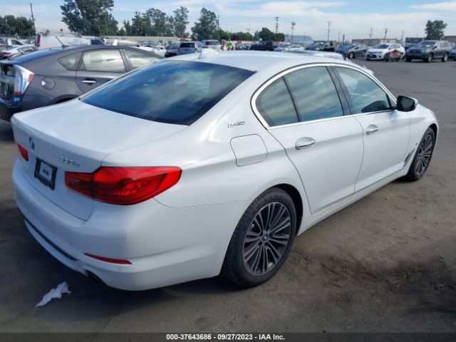 WBAJA9C56JB251847 BMW 5 Series 530e Iperformance