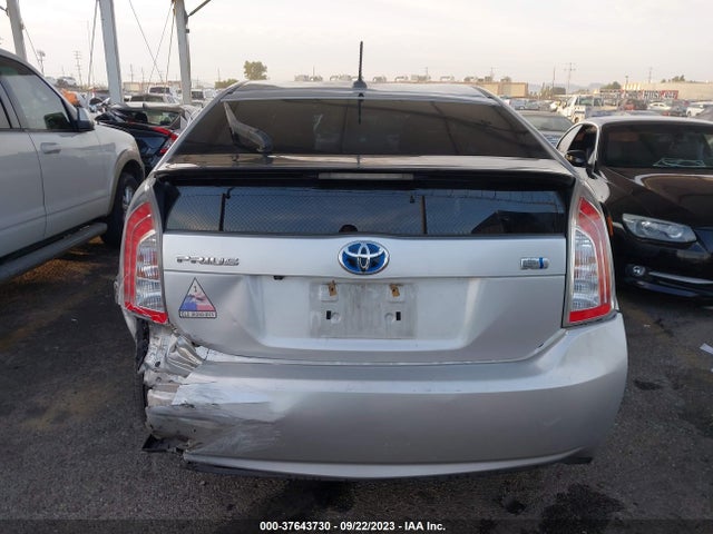 Toyota Prius Four 2015 JTDKN3DU1F0410257 Image 8
