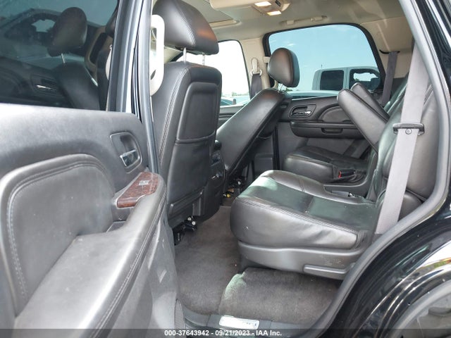 2011 GMC YUKON DENALI VIN: 1GKS2EEF3BR251367