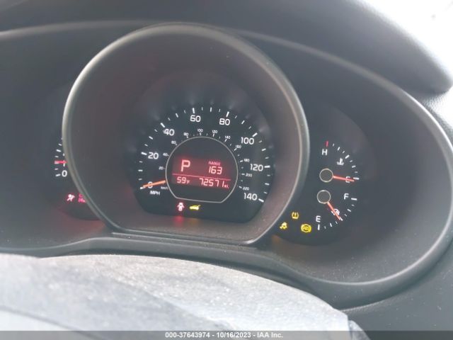 KNDJN2A23E7104627 KIA Soul Base