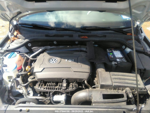 3VWL17AJ3HM401218 Volkswagen Jetta 1.8t Sel