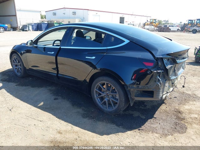 5YJ3E1EB1JF127602 Tesla Model 3 Long Range