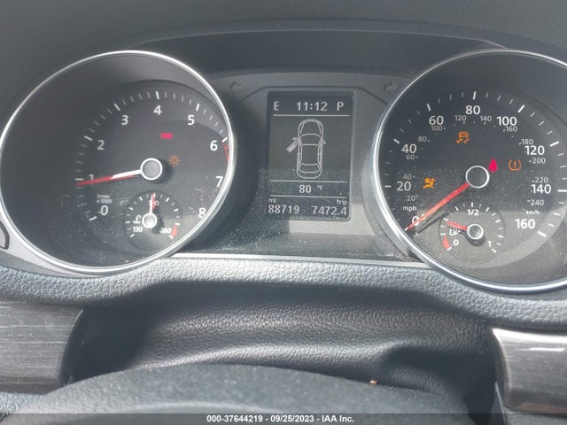 1VWBT7A37HC001560 Volkswagen Passat 1.8t Se