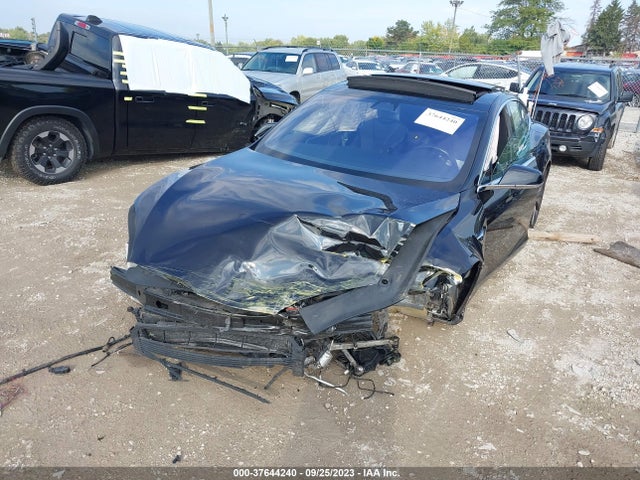5YJSA1E24HF211334 Tesla Model S 100d/90d/75d/60d/p100d