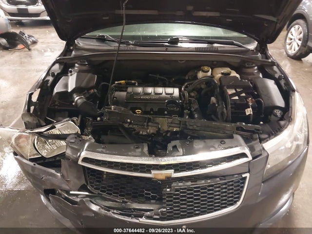 Chevrolet Cruze 1lt 2014 1G1PC5SBXE7130716 Image 10