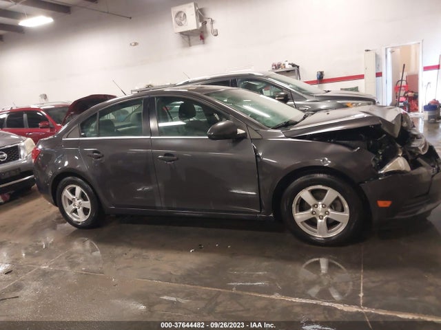Chevrolet Cruze 1lt 2014 1G1PC5SBXE7130716 Image 13