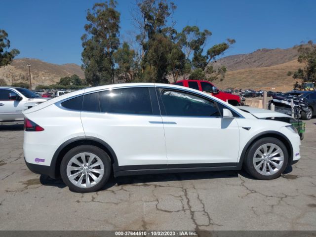 5YJXCDE27KF192786 Tesla MODEL X