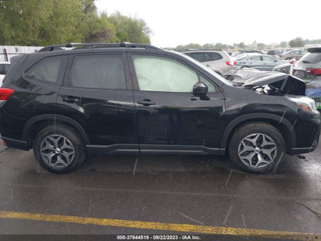 JF2SKAEC7KH491619 Subaru Forester Premium