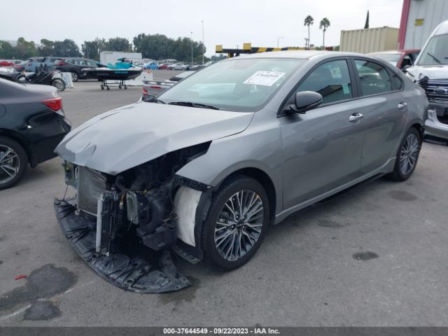 3KPF54AD8NE473826 KIA Forte Gt-line