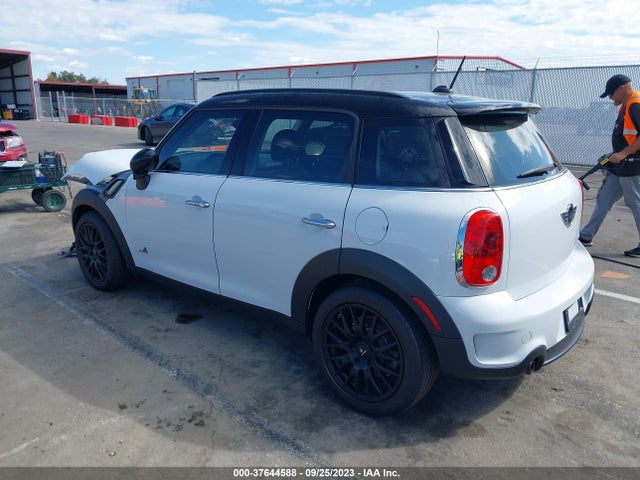 2011 MINI COOPER S COUNTRYMAN WMWZC5C55BWL53544 Photo 2