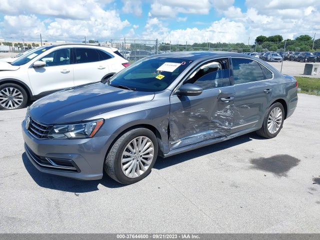 1VWBS7A30GC035423 Volkswagen Passat 1.8t Se