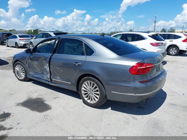 1VWBS7A30GC035423 Volkswagen Passat 1.8t Se