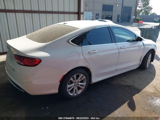 Chrysler 200 Limited 2015 1C3CCCAB8FN714786 Image 4