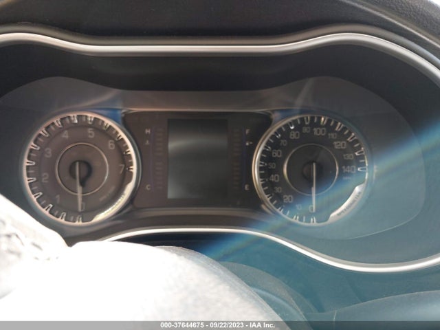 Chrysler 200 Limited 2015 1C3CCCAB8FN714786 Image 7
