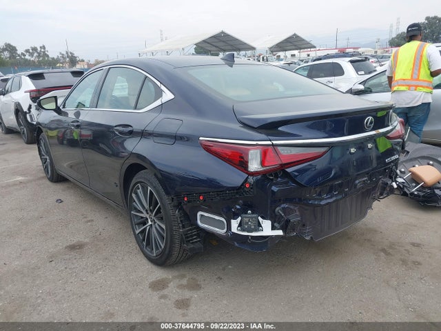 58ADA1C17PU030175 Lexus Es Es 300h