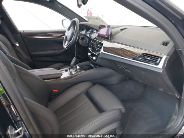 WBAJA9C52KB398796 BMW 5 Series 530e Iperformance