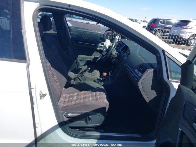 3VW5T7AU8FM090959 Volkswagen GOLF GTI S