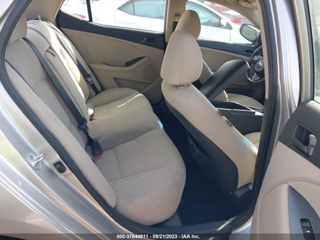 KIA Optima Lx 2015 5XXGM4A77FG465985 Image 8