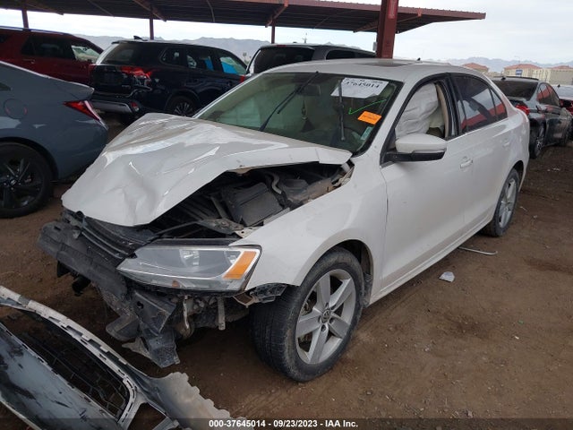 3VWLL7AJ5EM354523 Volkswagen Jetta Sedan Tdi W/premium
