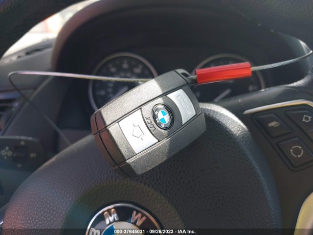 BMW X1 Sdrive28i 2015 WBAVM1C51FV317771 Image 3