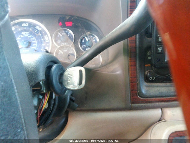 2002 CADILLAC ESCALADE VIN: 1GYEK63N32R110205