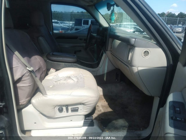 2002 CADILLAC ESCALADE VIN: 1GYEK63N32R110205