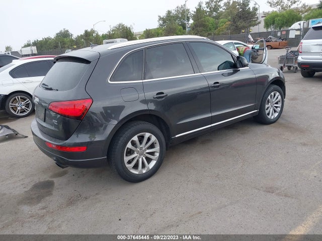 WA1LFAFP0EA030634 Audi Q5 Premium Plus
