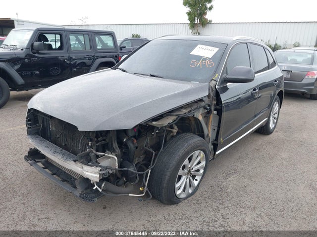 WA1LFAFP0EA030634 Audi Q5 Premium Plus