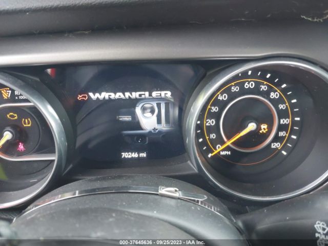 1C4HJXDG9JW113458 Jeep Wrangler Unlimited Sport S