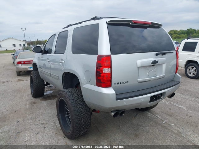 Chevrolet Tahoe Lt 2014 1GNSCBE01ER245808 Image 3