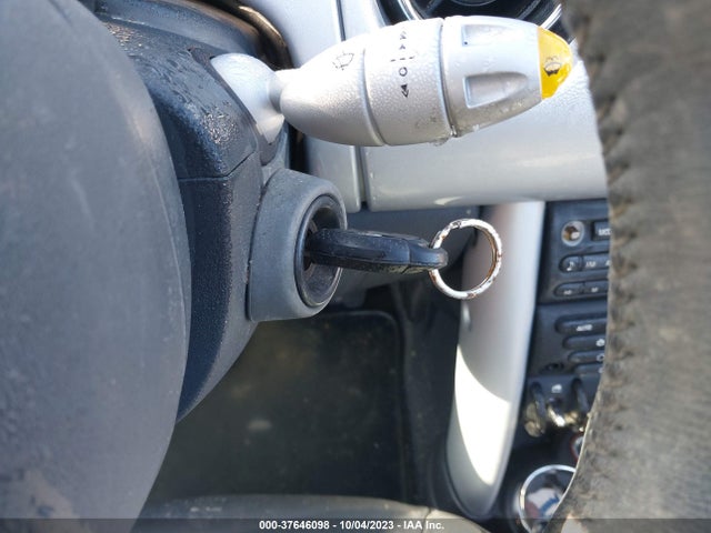 2006 MINI COOPER WMWRF33516TG15467 Photo 10