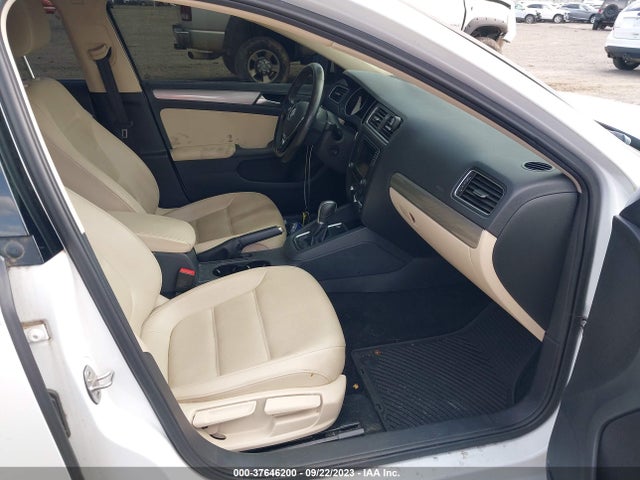 3VWDB7AJ0HM281508 Volkswagen Jetta 1.4t Se