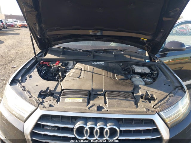 WA1VAAF72JD001717 Audi Q7 Prestige