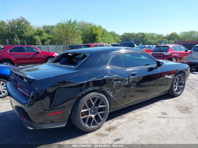 2C3CDZAT9FH869199 Dodge Challenger R/t