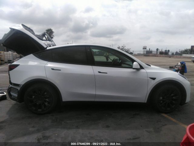 7SAYGAEE3PF604147 Tesla Model Y Long Range